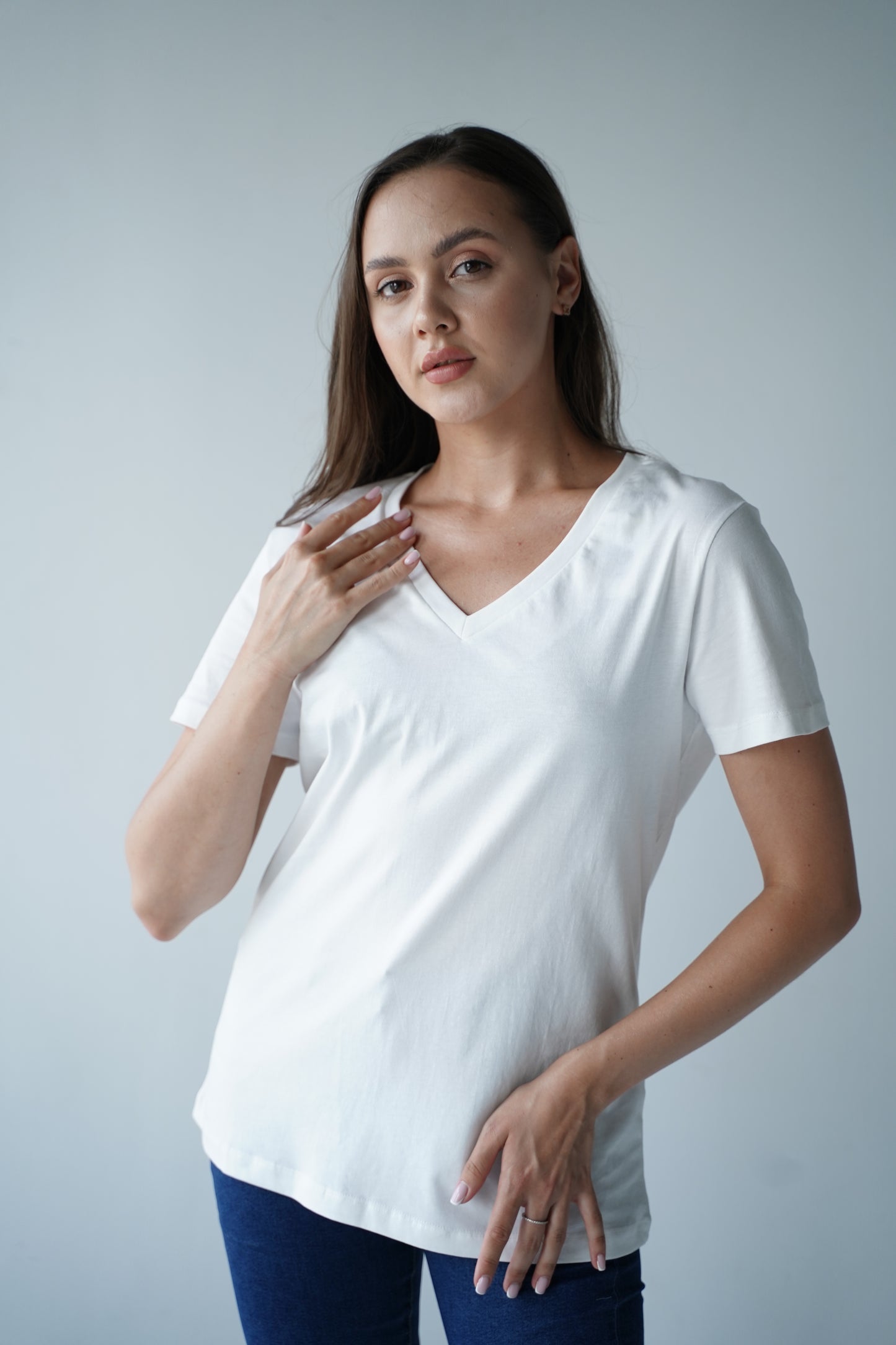 White women's V-neck T-shirt BTS 1011